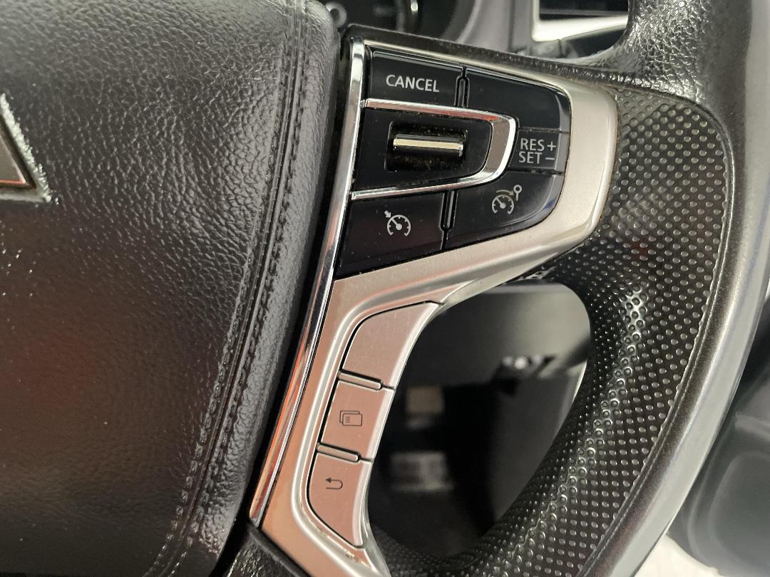 Photo '25' of Mitsubishi Triton