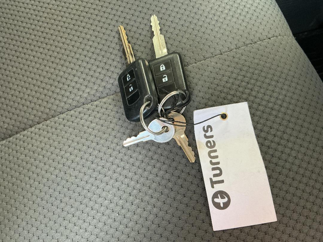 Photo '22' of Mitsubishi Triton Photo '22' of Mitsubishi Triton