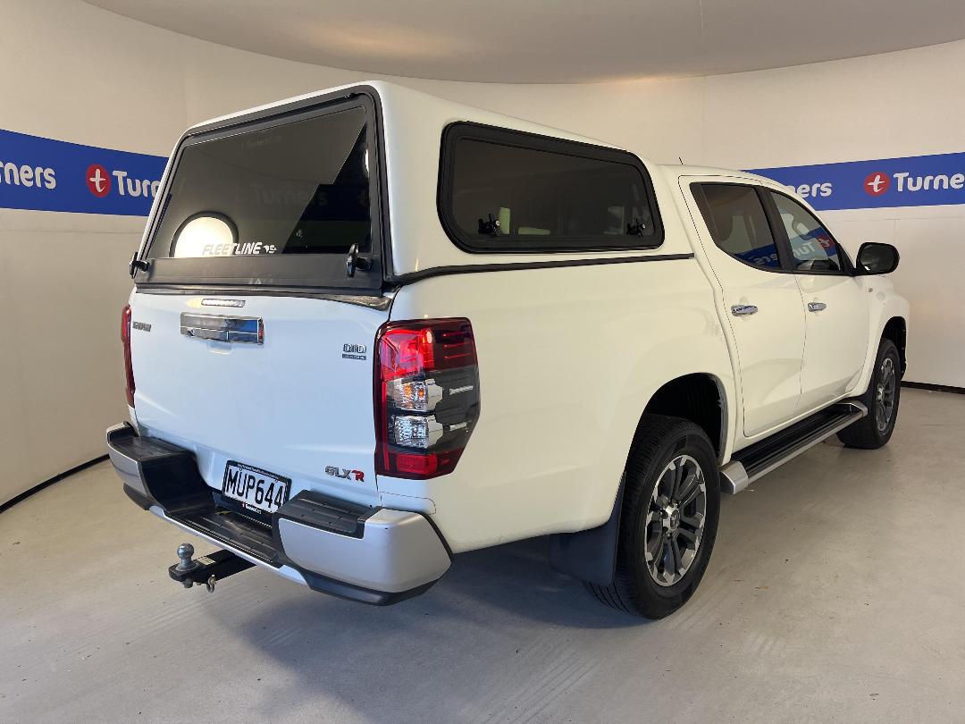 Photo '7' of Mitsubishi Triton