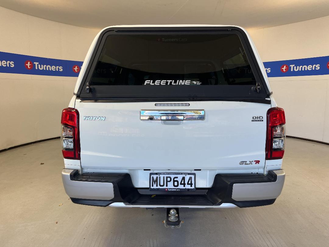 Photo '6' of Mitsubishi Triton