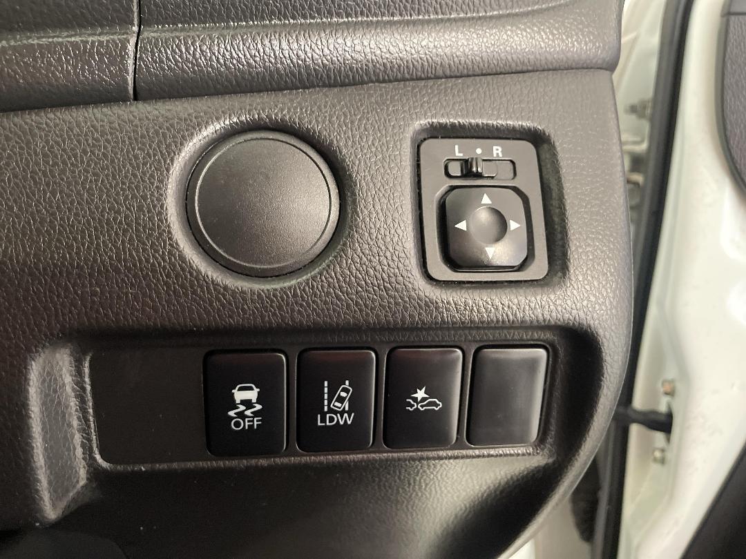 Photo '25' of Mitsubishi Triton