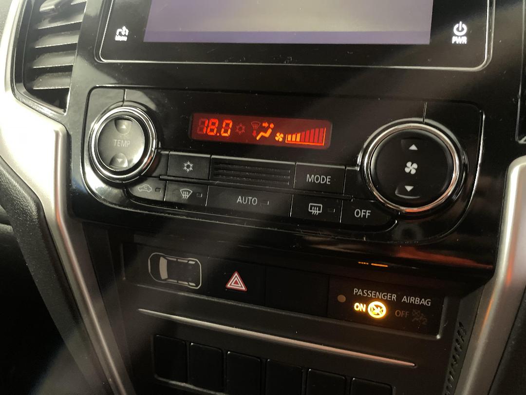 Photo '31' of Mitsubishi Triton