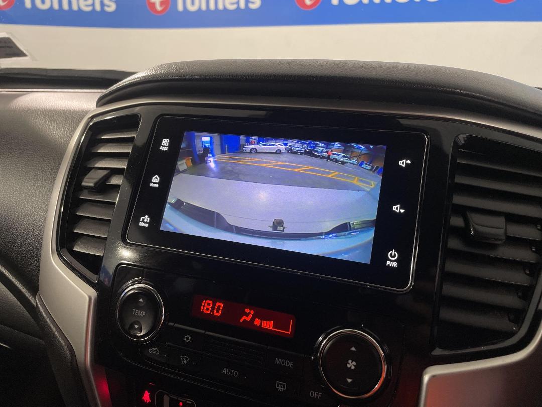 Photo '30' of Mitsubishi Triton