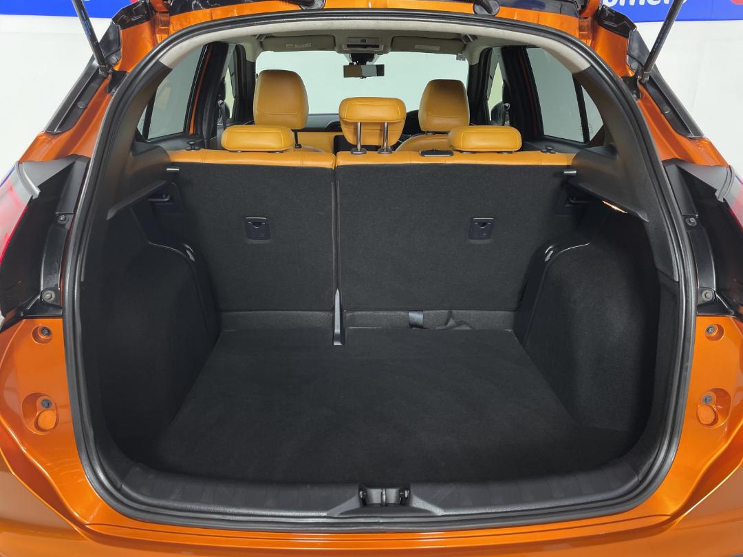 Photo '14' of Nissan Kicks Photo '14' of Nissan Kicks