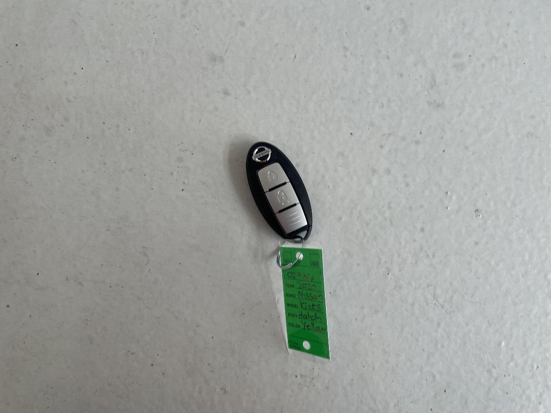 Photo '22' of Nissan Kicks