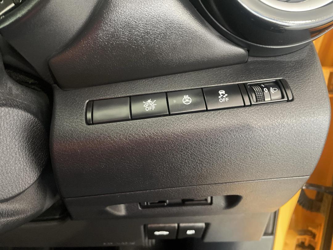 Photo '24' of Nissan Kicks