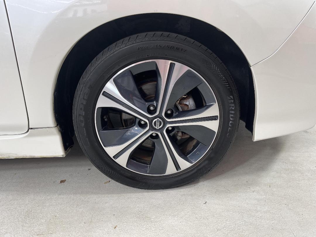 Photo '9' of Nissan Leaf