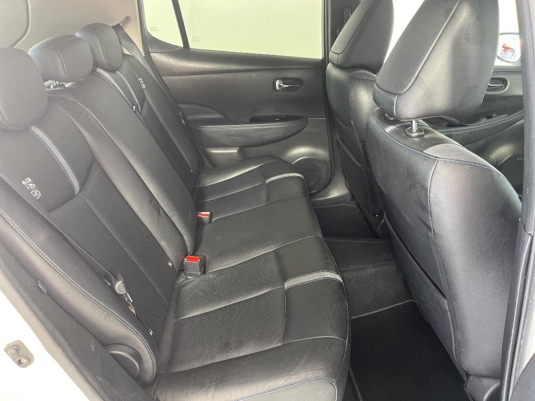 Photo '20' of Nissan Leaf