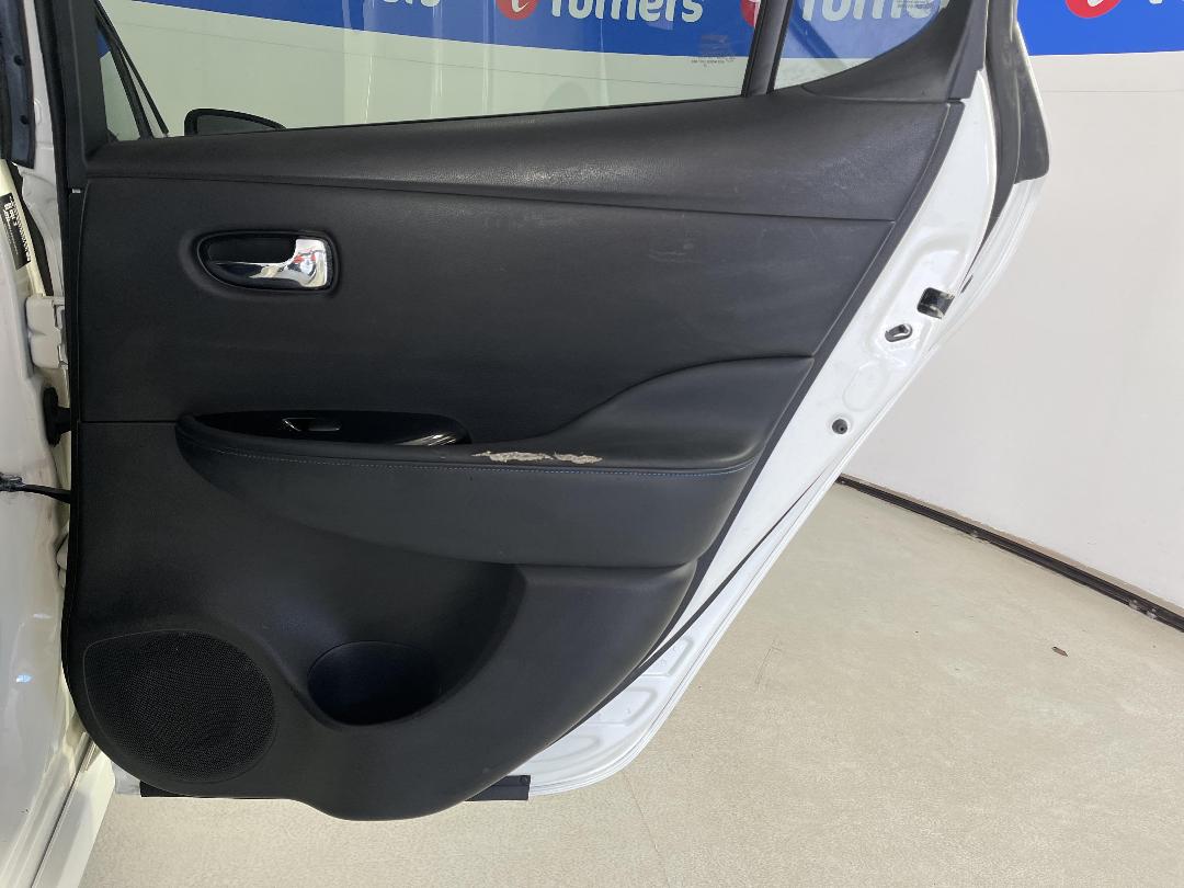 Photo '19' of Nissan Leaf