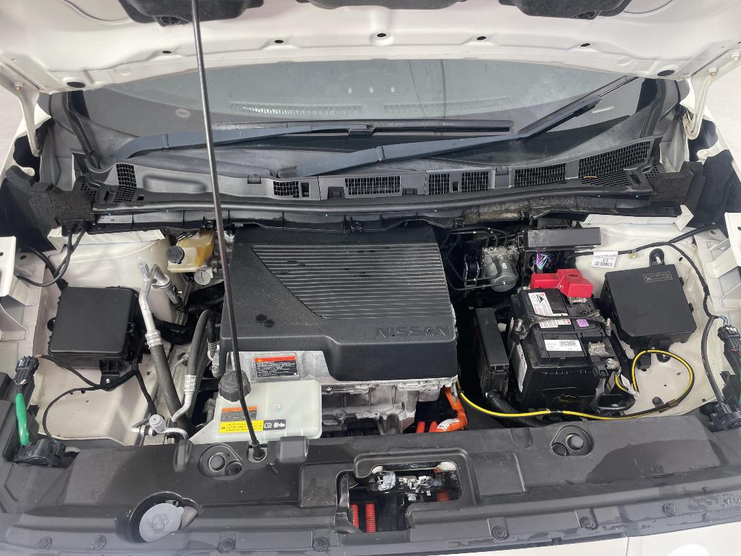 Photo '13' of Nissan Leaf