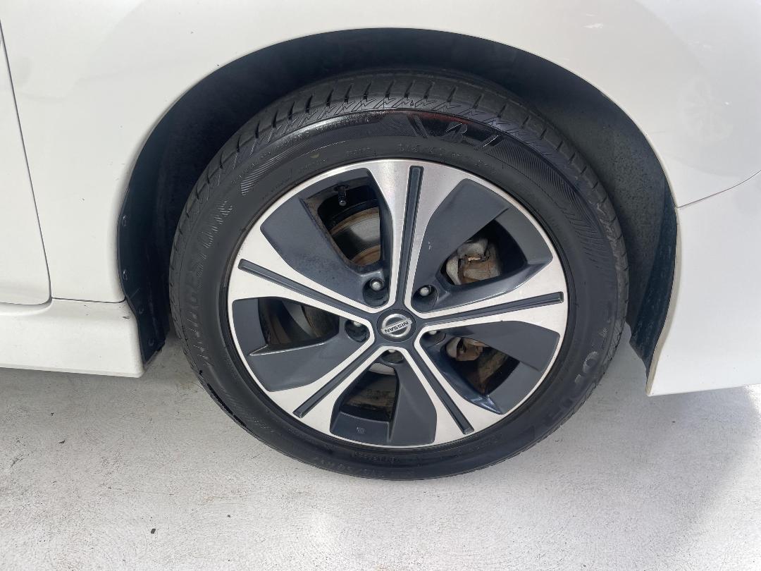 Photo '9' of Nissan Leaf