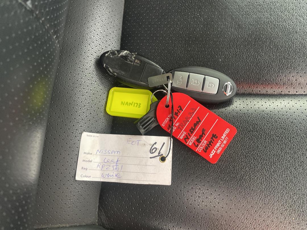 Photo '22' of Nissan Leaf