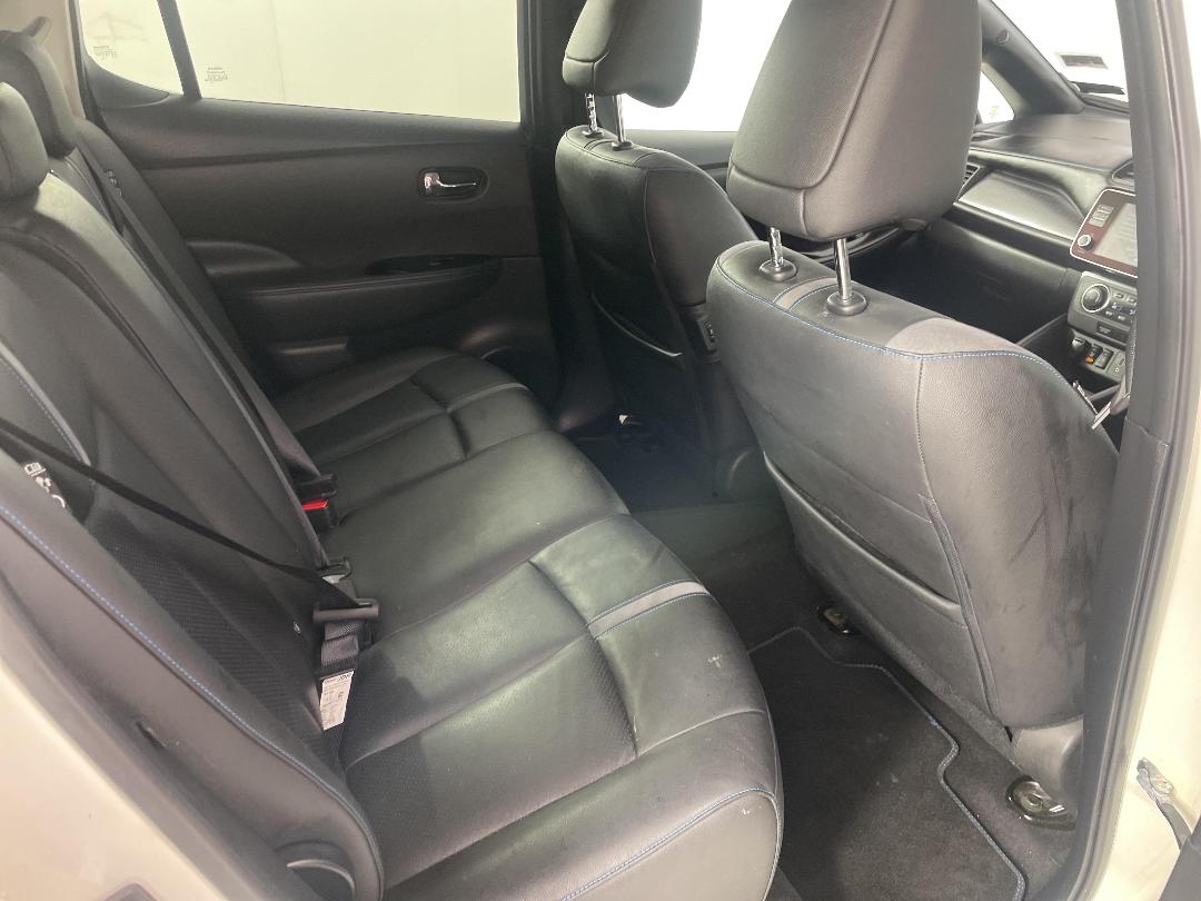 Photo '20' of Nissan Leaf