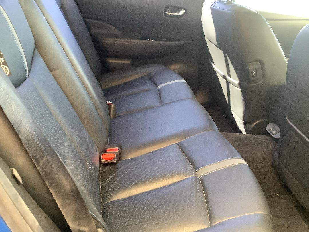 Photo '11' of Nissan Leaf