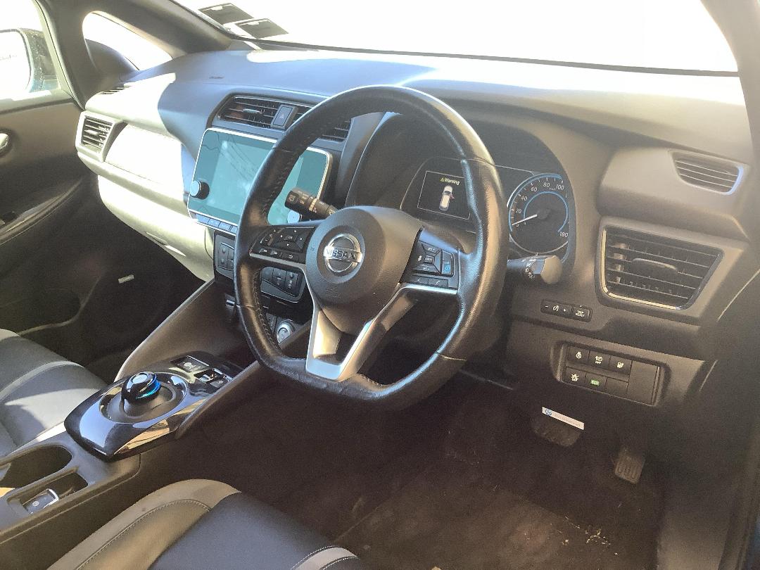 Photo '13' of Nissan Leaf