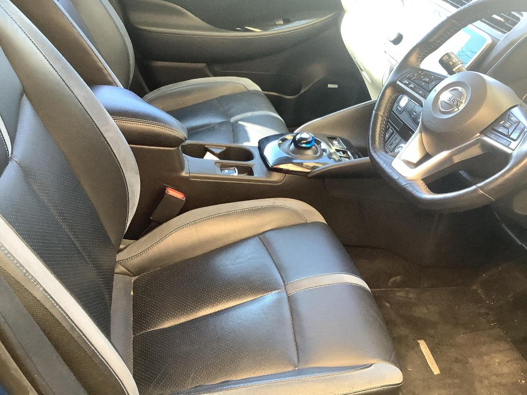 Photo '14' of Nissan Leaf