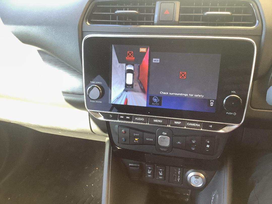 Photo '18' of Nissan Leaf