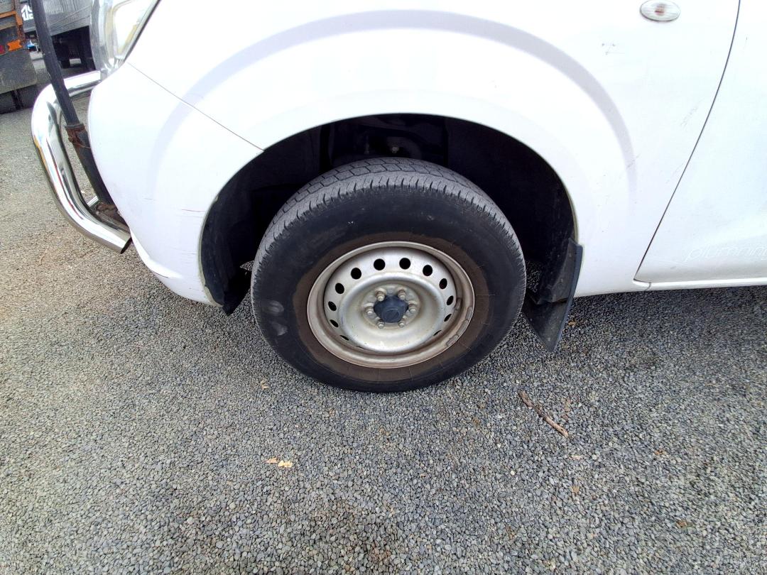 Photo '10' of Nissan Navara