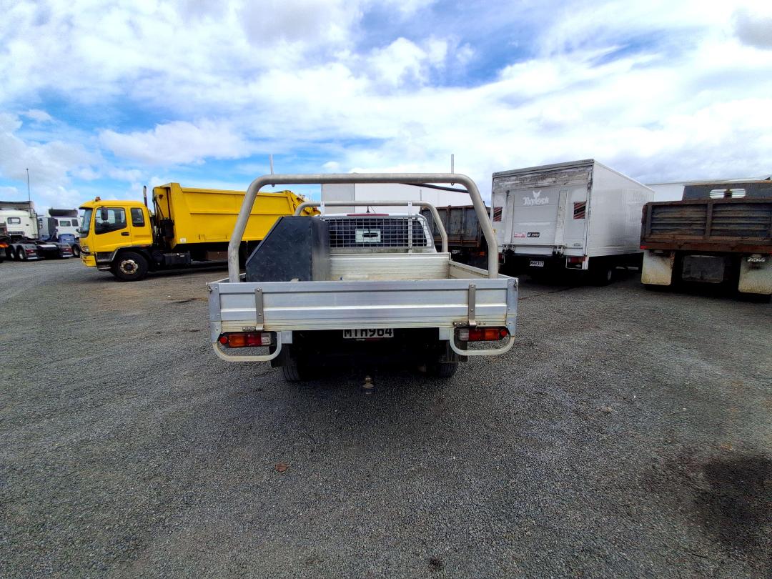 Photo '6' of Nissan Navara