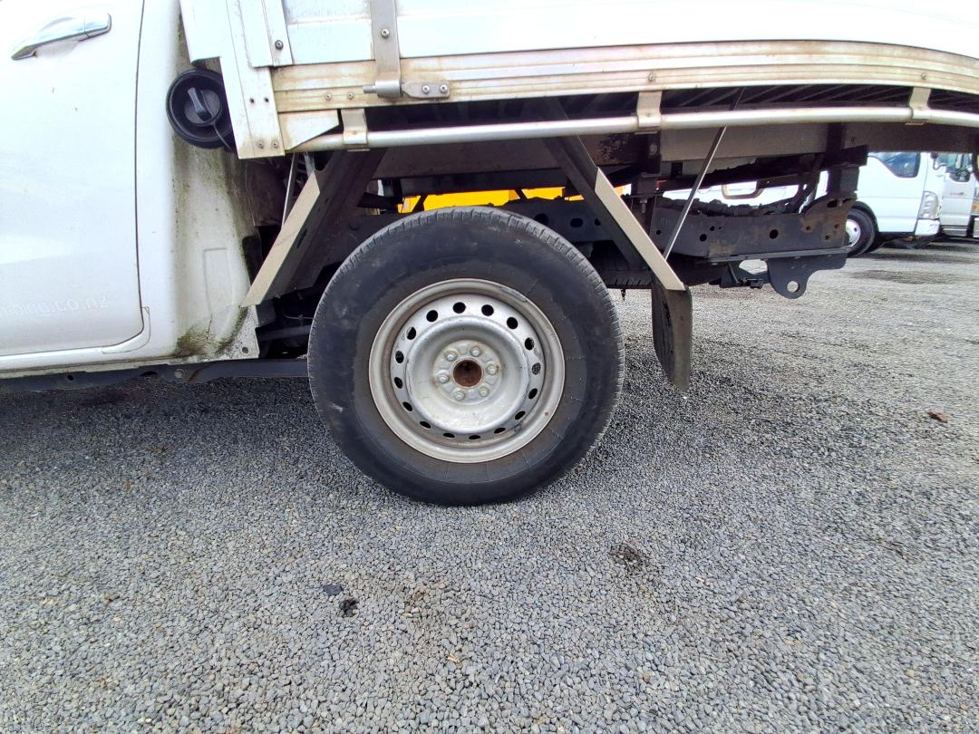 Photo '11' of Nissan Navara