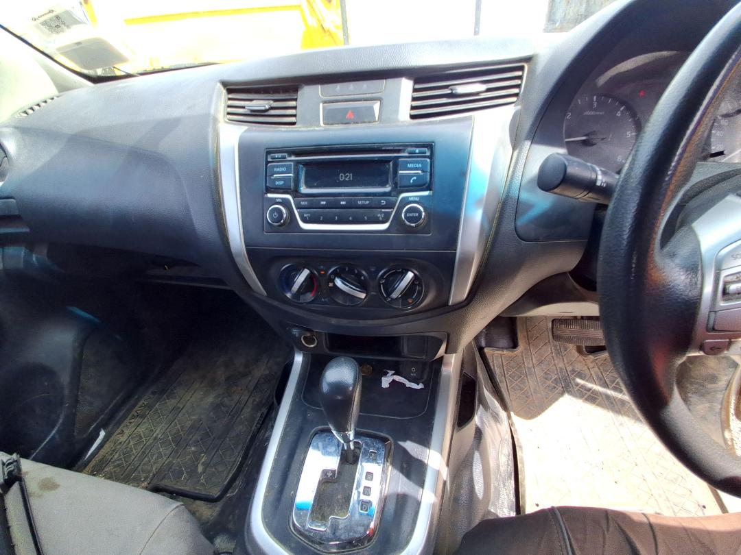 Photo '18' of Nissan Navara