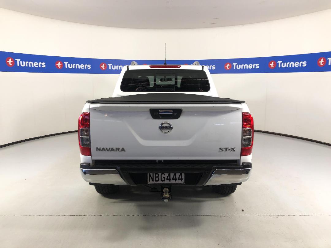 Photo '6' of Nissan Navara