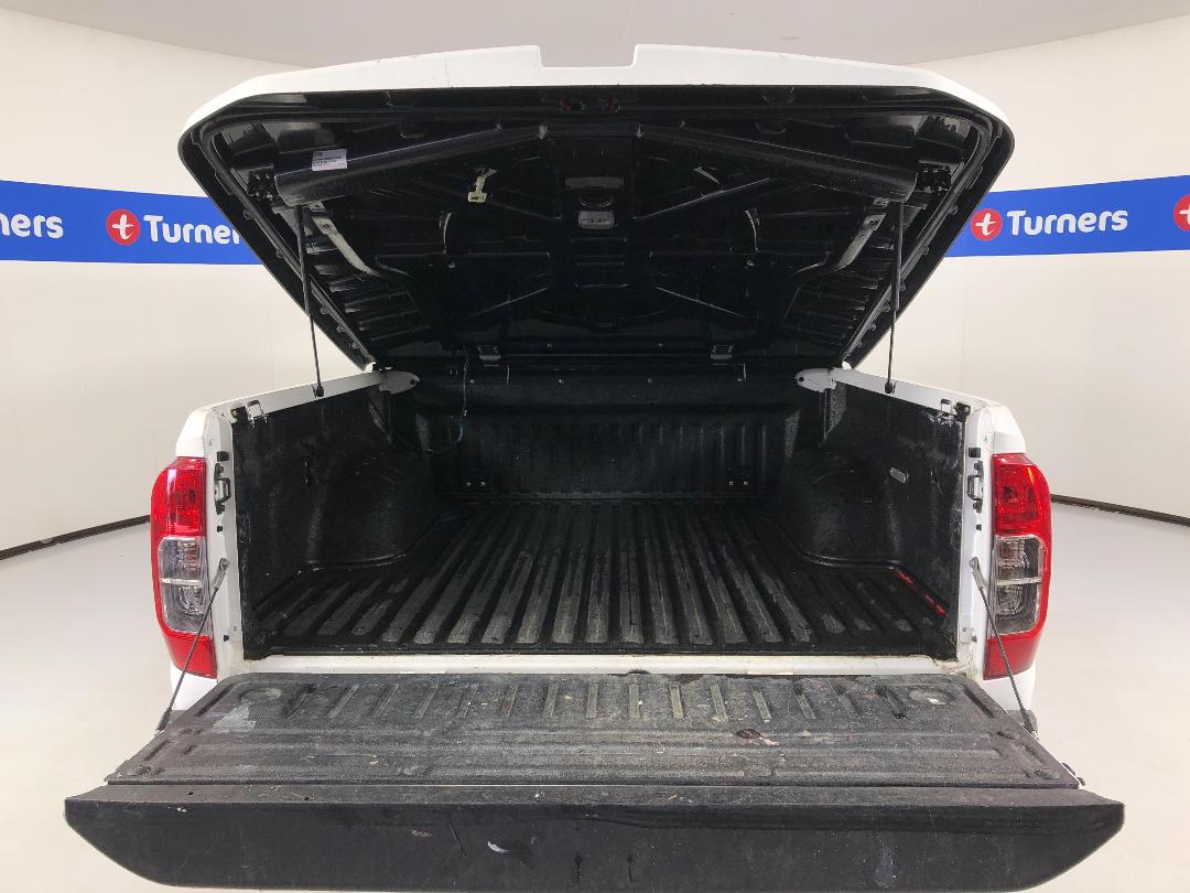 Photo '14' of Nissan Navara