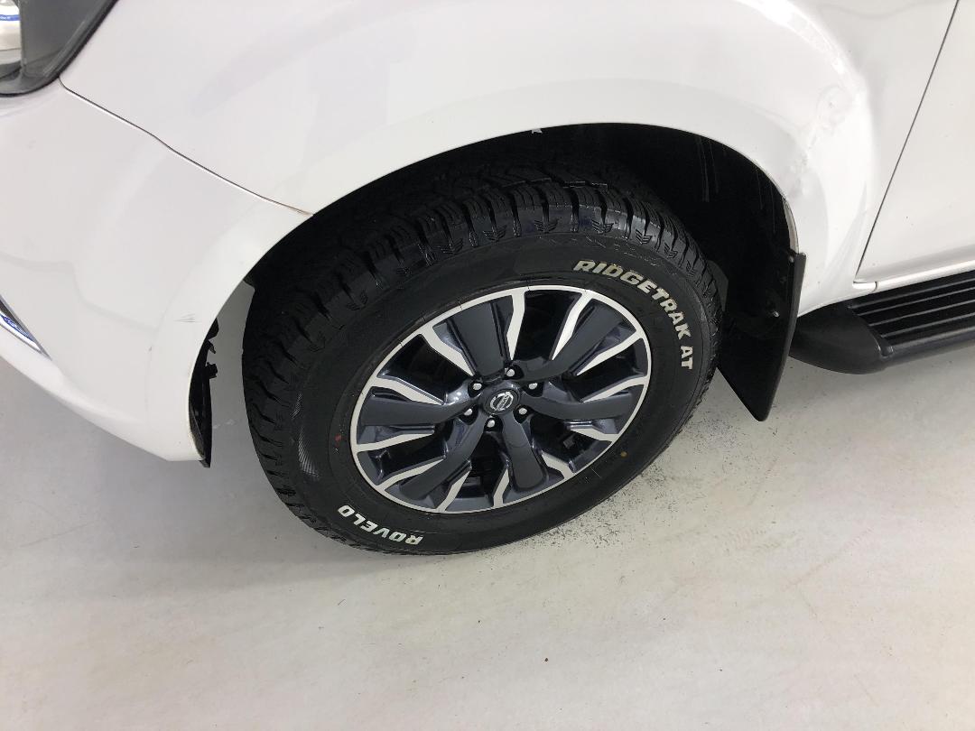 Photo '27' of Nissan Navara