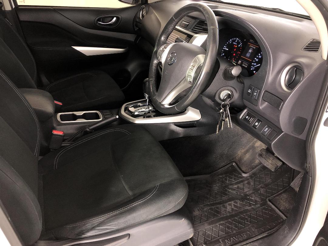 Photo '16' of Nissan Navara