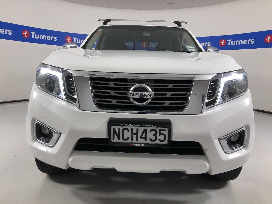 Photo '2' of Nissan Navara