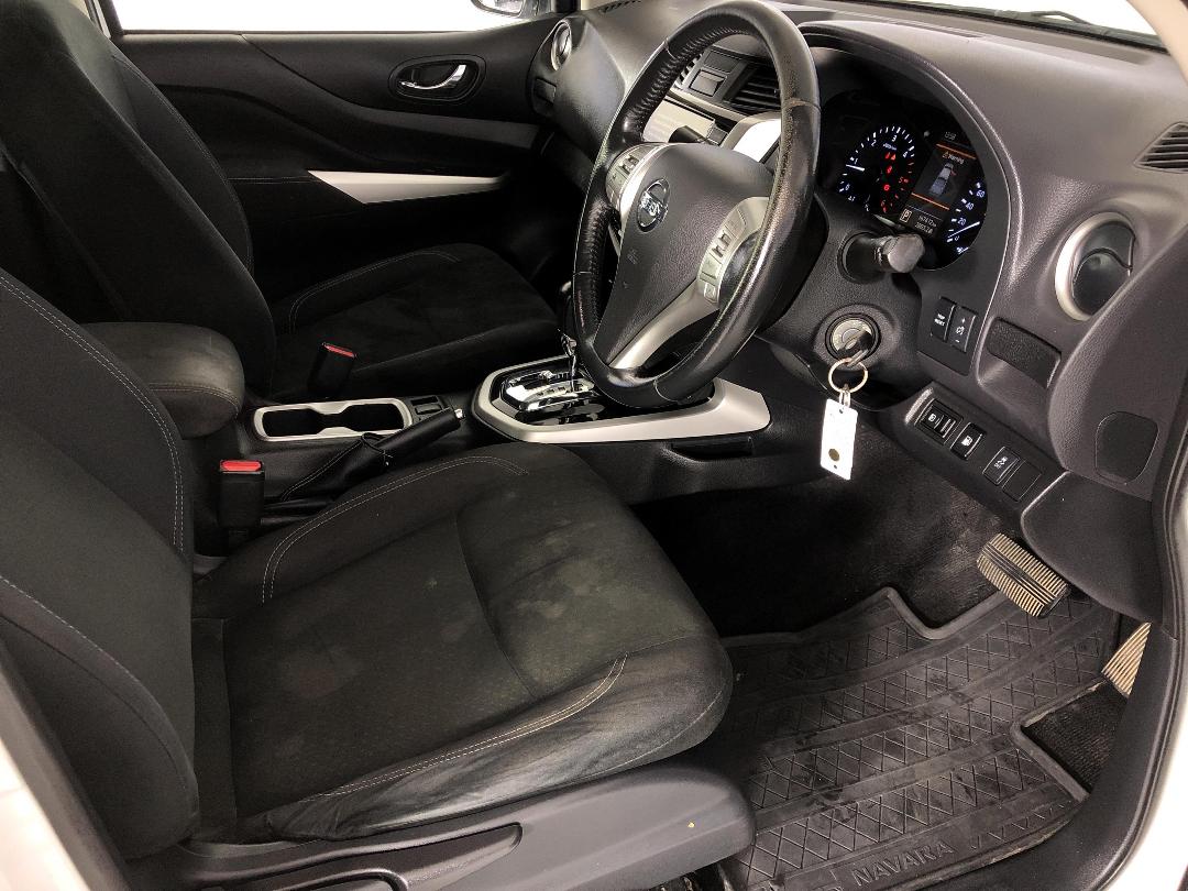 Photo '16' of Nissan Navara