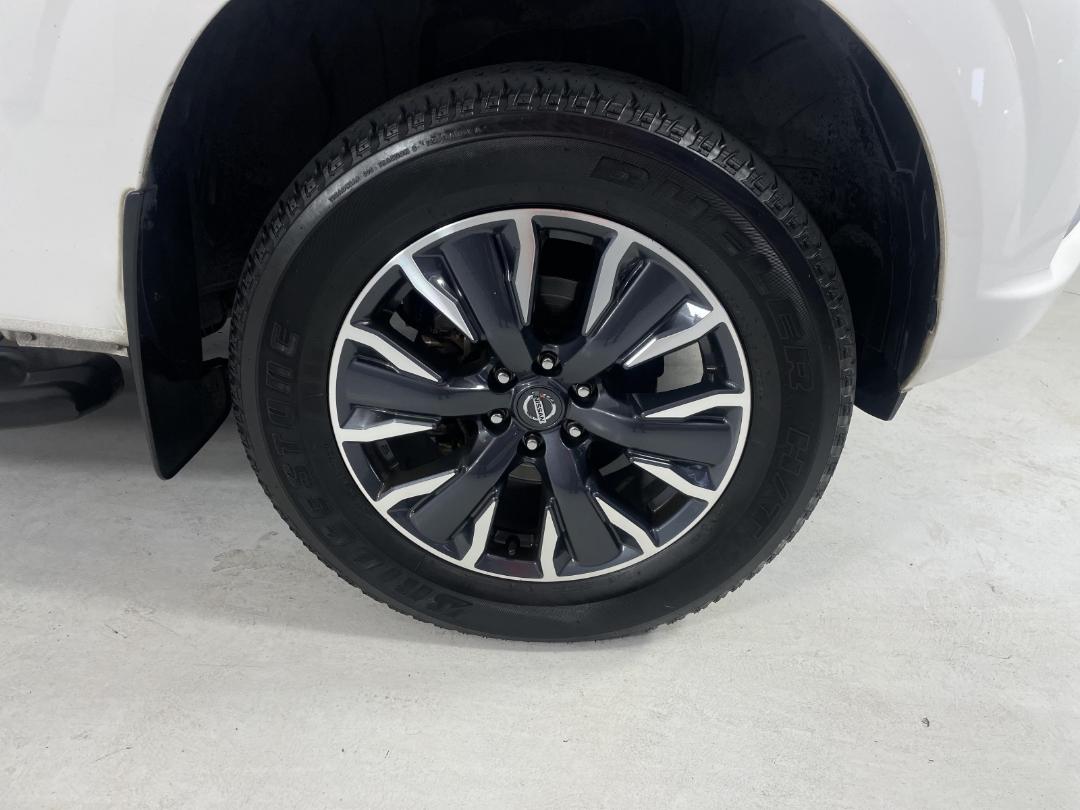 Photo '9' of Nissan Navara