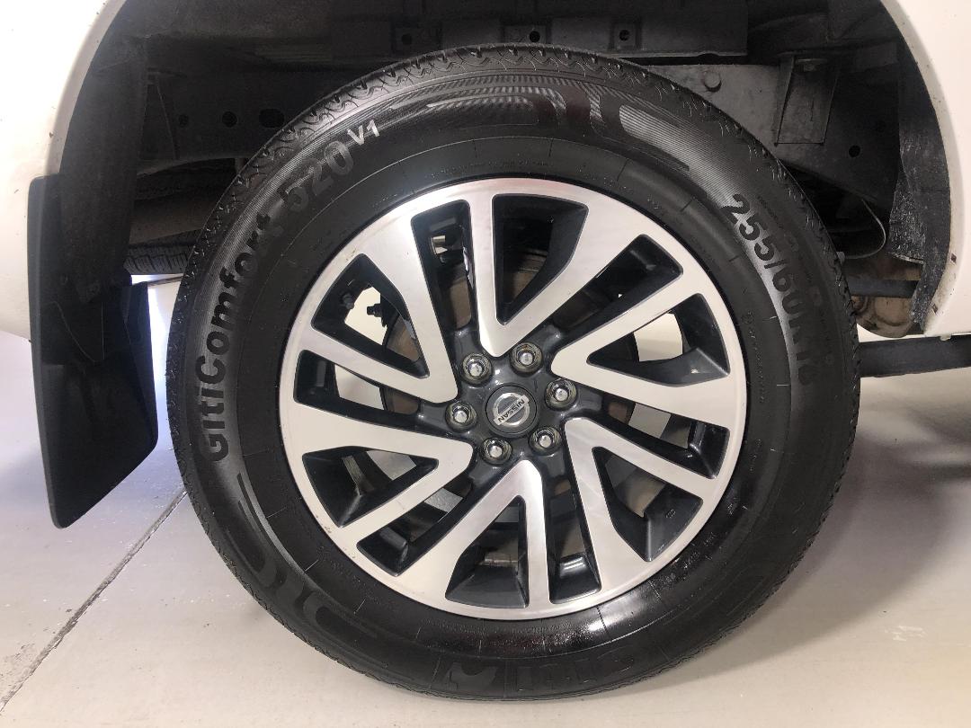 Photo '12' of Nissan Navara Photo '12' of Nissan Navara