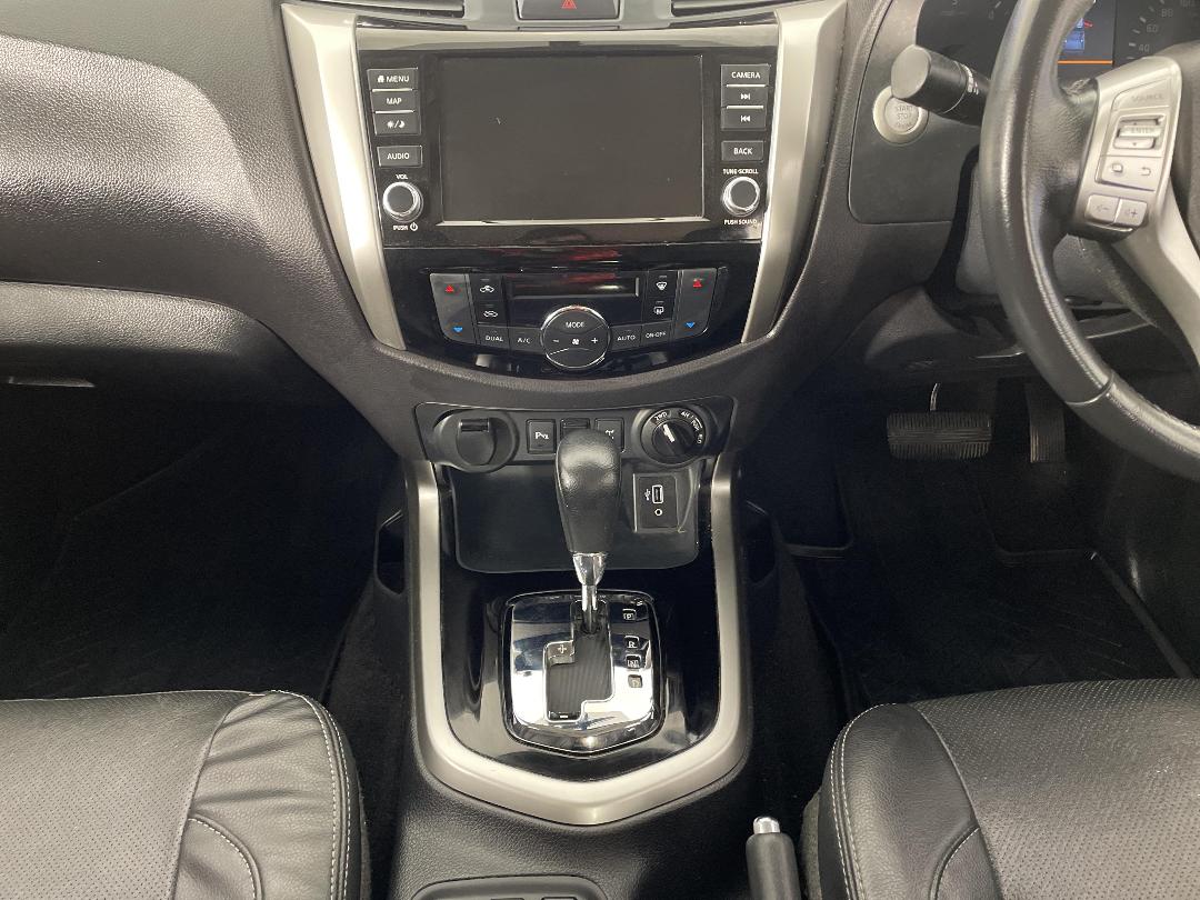 Photo '18' of Nissan Navara