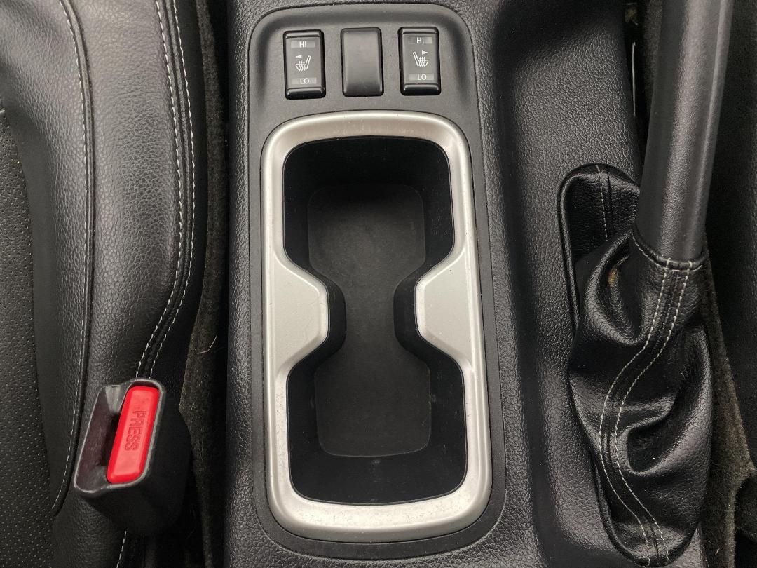 Photo '23' of Nissan Navara