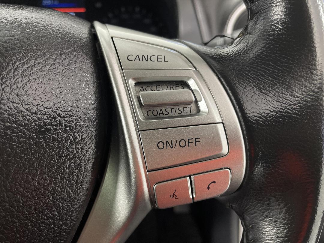 Photo '26' of Nissan Navara