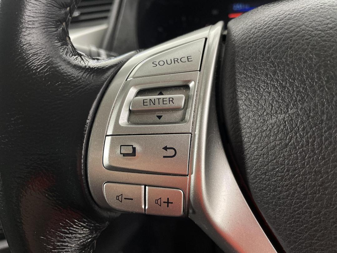 Photo '27' of Nissan Navara