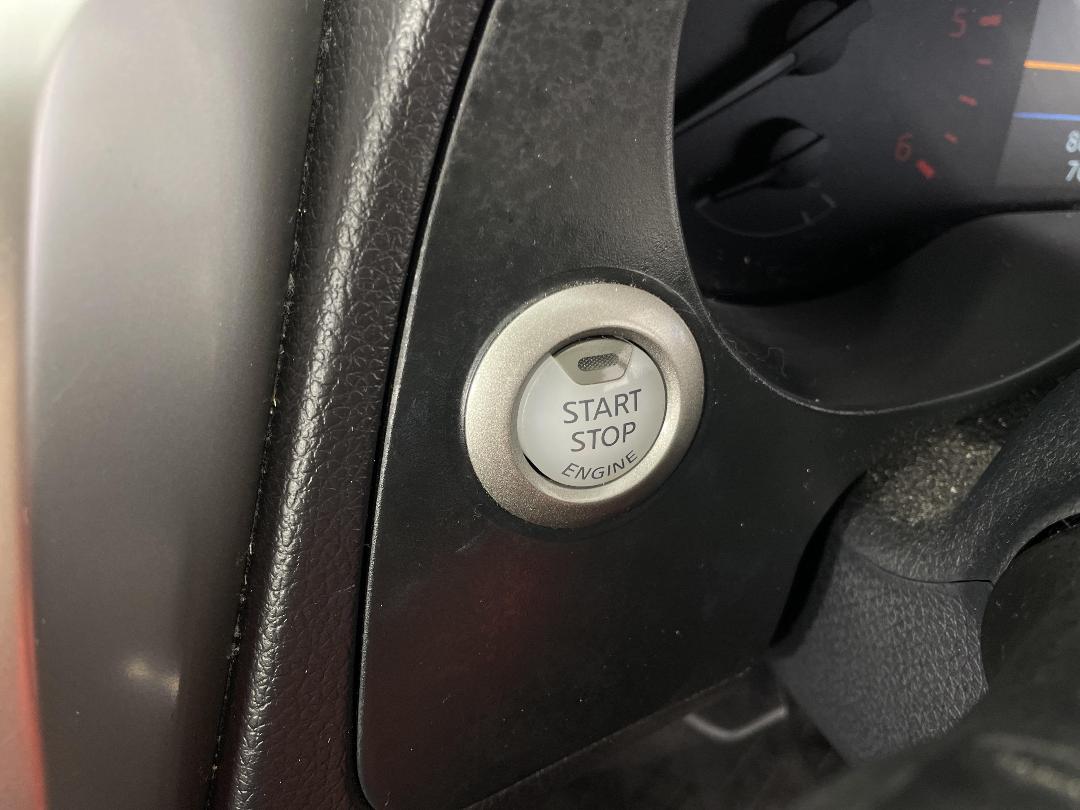 Photo '29' of Nissan Navara