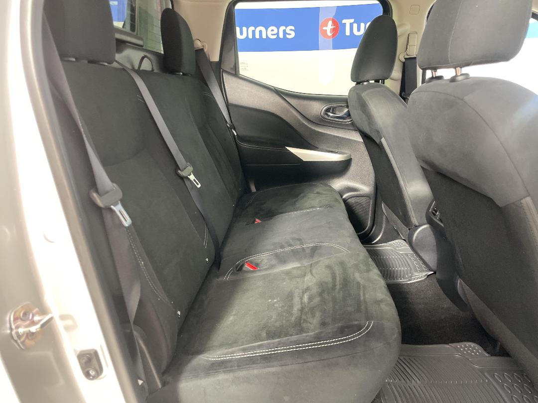 Photo '20' of Nissan Navara