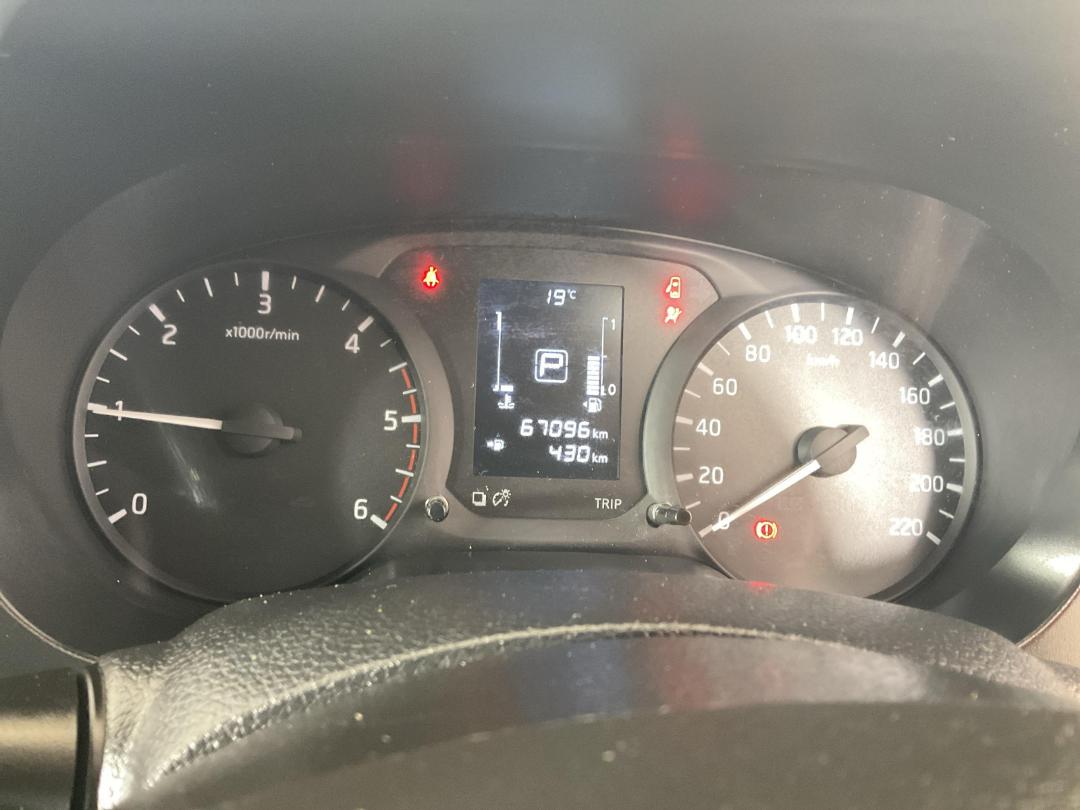 Photo '21' of Nissan Navara Photo '21' of Nissan Navara