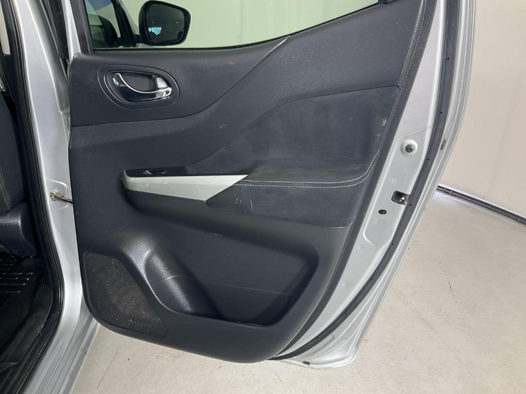 Photo '19' of Nissan Navara Photo '19' of Nissan Navara