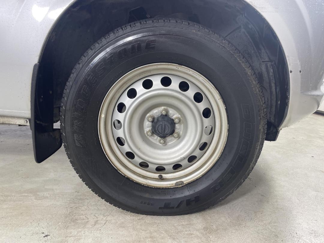 Photo '9' of Nissan Navara