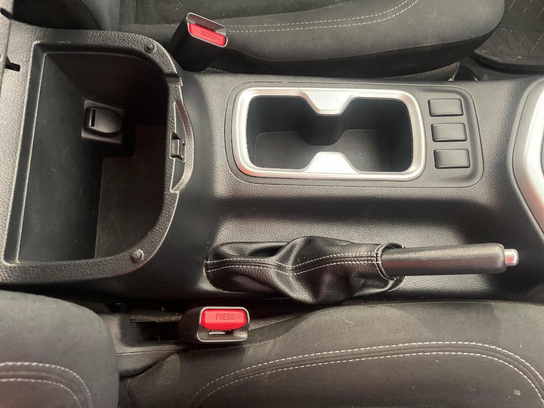 Photo '32' of Nissan Navara Photo '32' of Nissan Navara