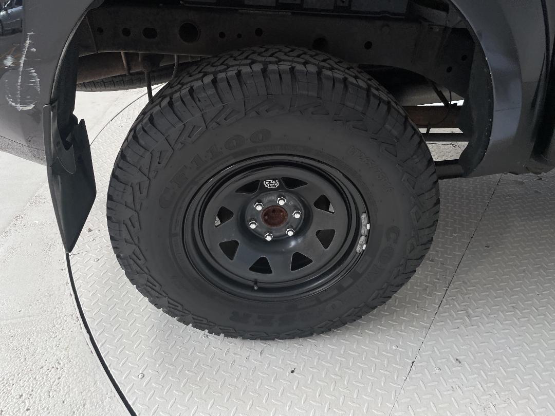 Photo '12' of Nissan Navara Photo '12' of Nissan Navara