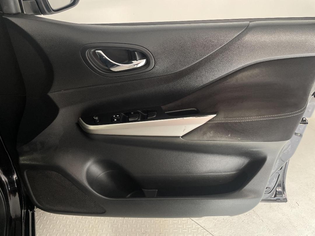 Photo '15' of Nissan Navara Photo '15' of Nissan Navara