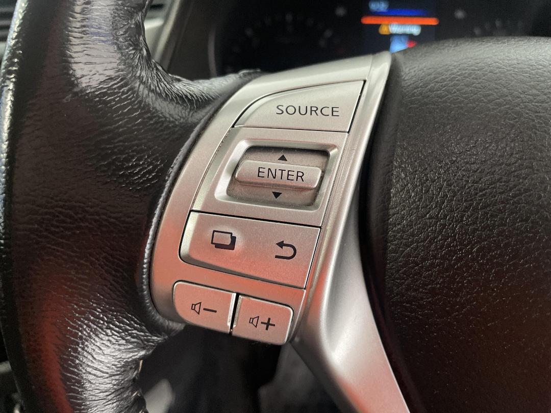 Photo '26' of Nissan Navara Photo '26' of Nissan Navara