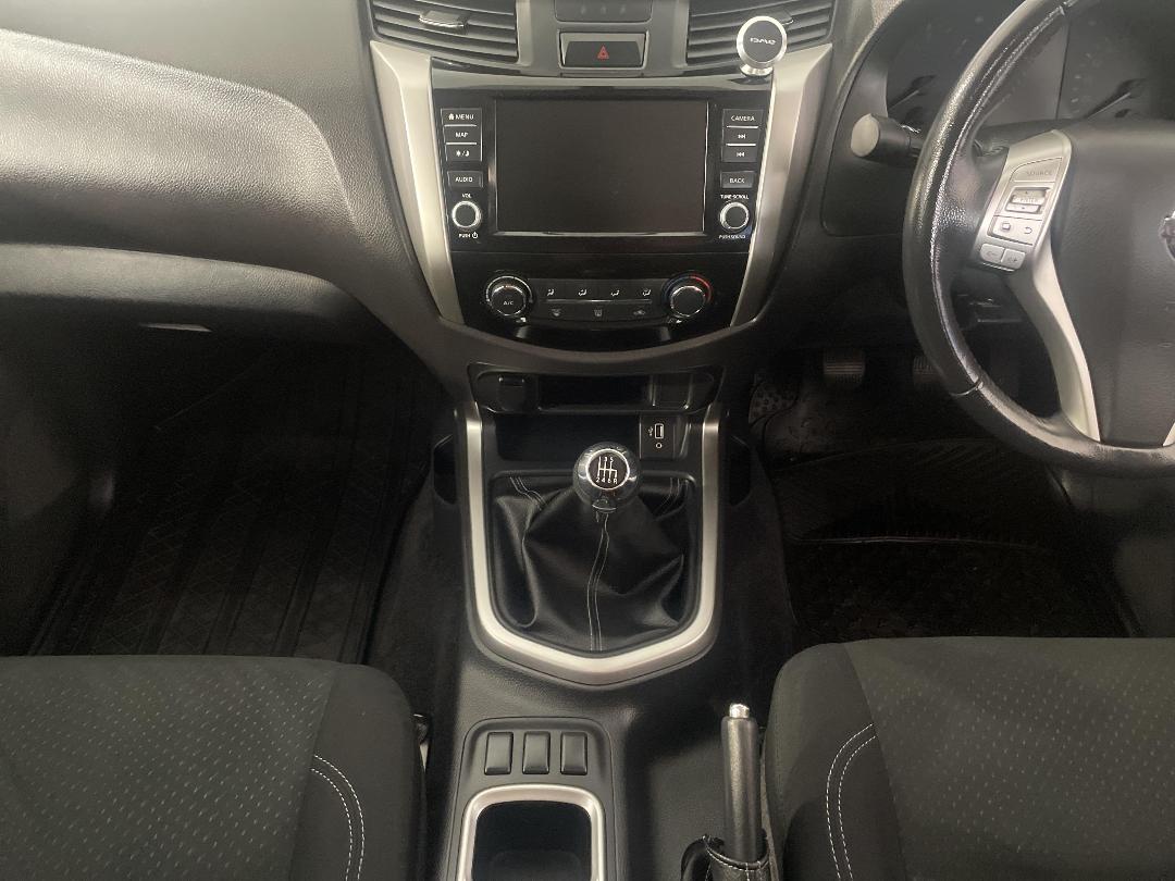 Photo '18' of Nissan Navara