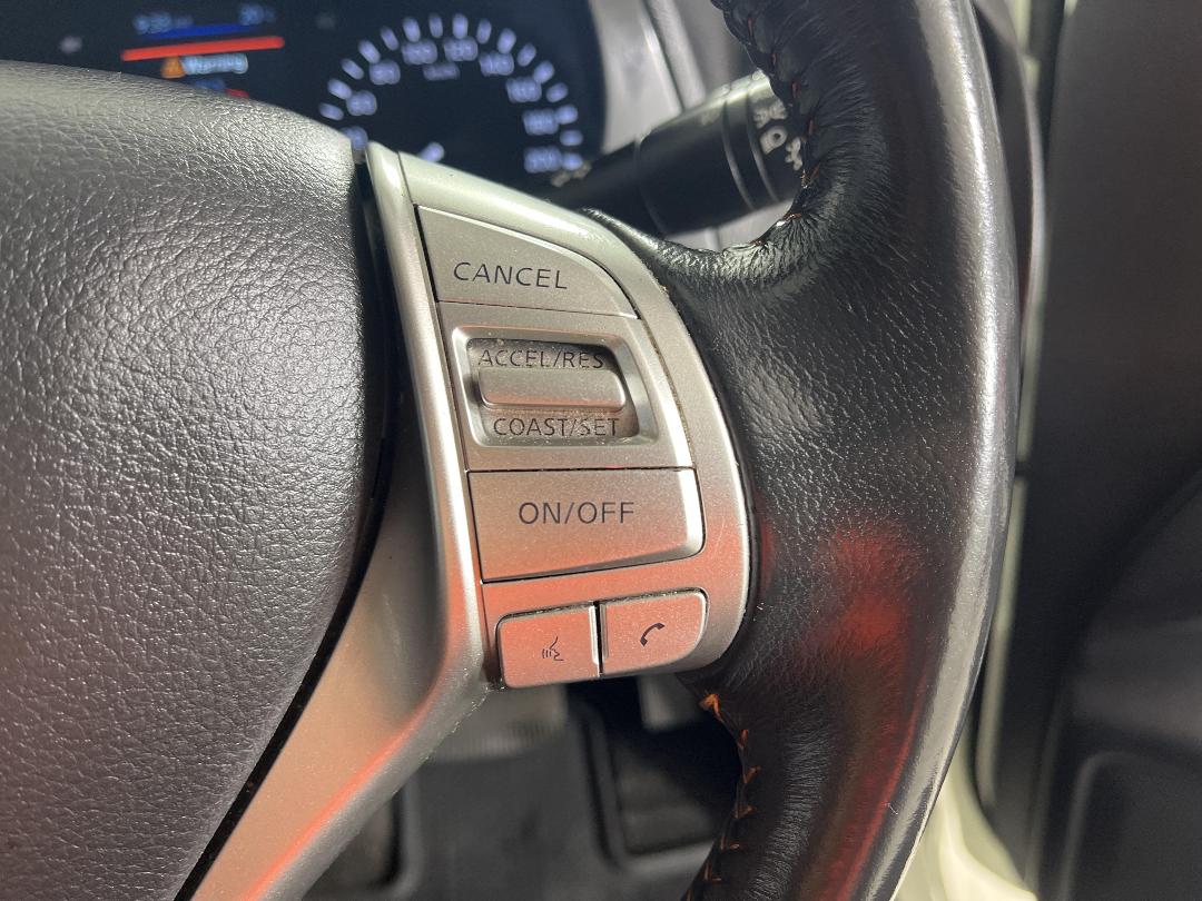 Photo '25' of Nissan Navara Photo '25' of Nissan Navara