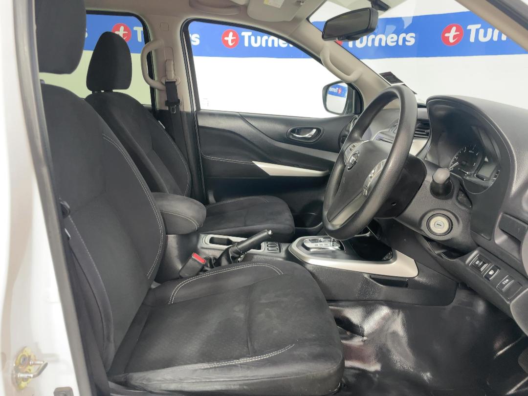 Photo '16' of Nissan Navara Photo '16' of Nissan Navara