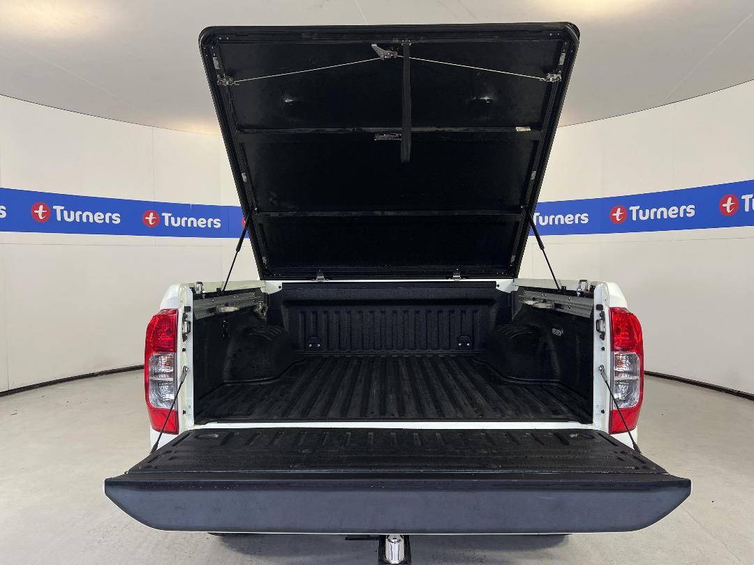 Photo '14' of Nissan Navara